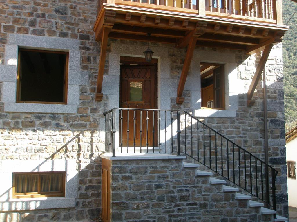 Apartamentos Casa Celia La Vega (Vega de Liebana, Cantabria) Room photo