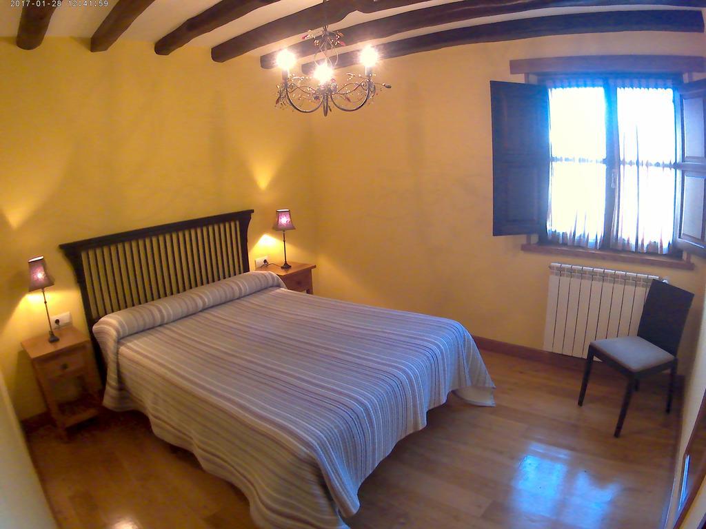 Apartamentos Casa Celia La Vega (Vega de Liebana, Cantabria) Exterior photo