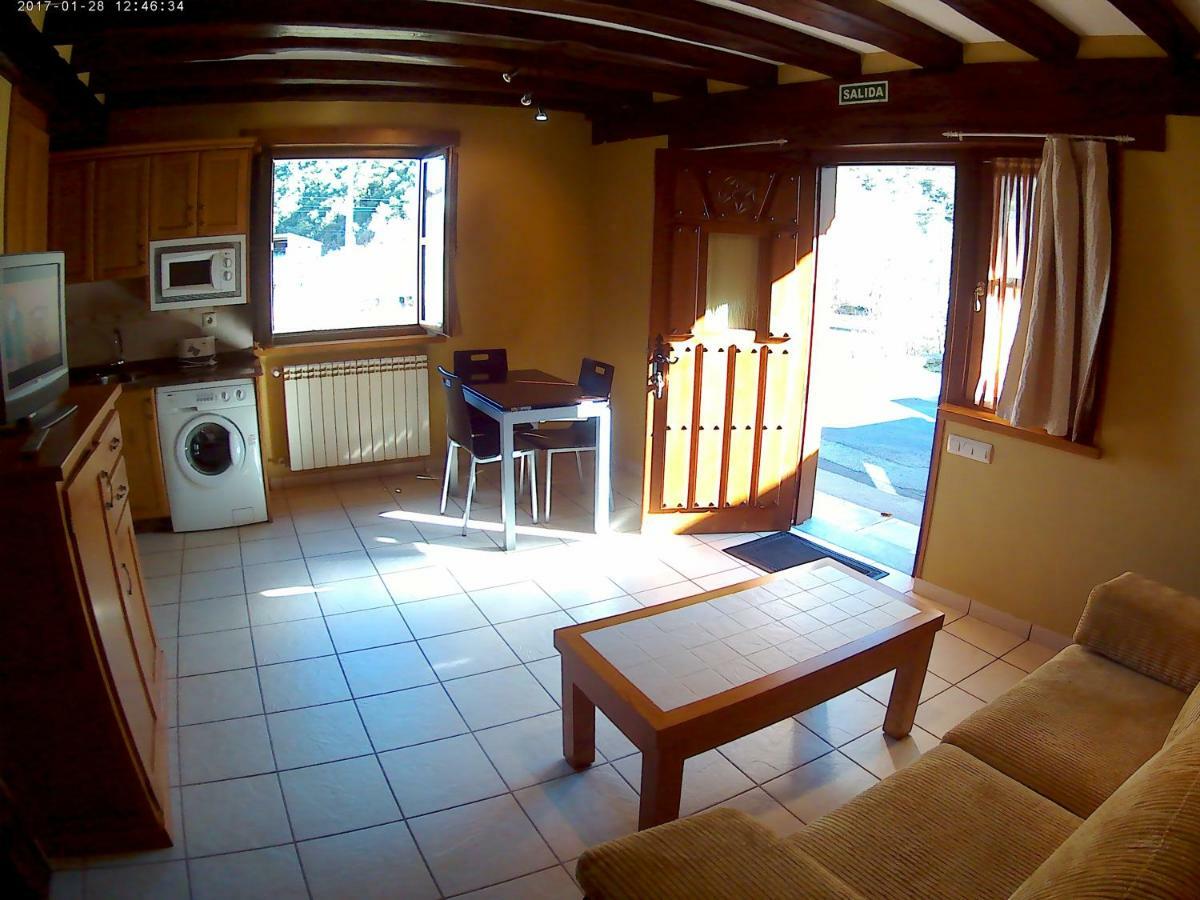 Apartamentos Casa Celia La Vega (Vega de Liebana, Cantabria) Exterior photo